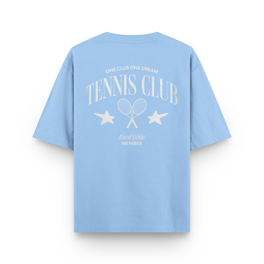 Light blue oversized t-shirt with retro white tennis club logo
